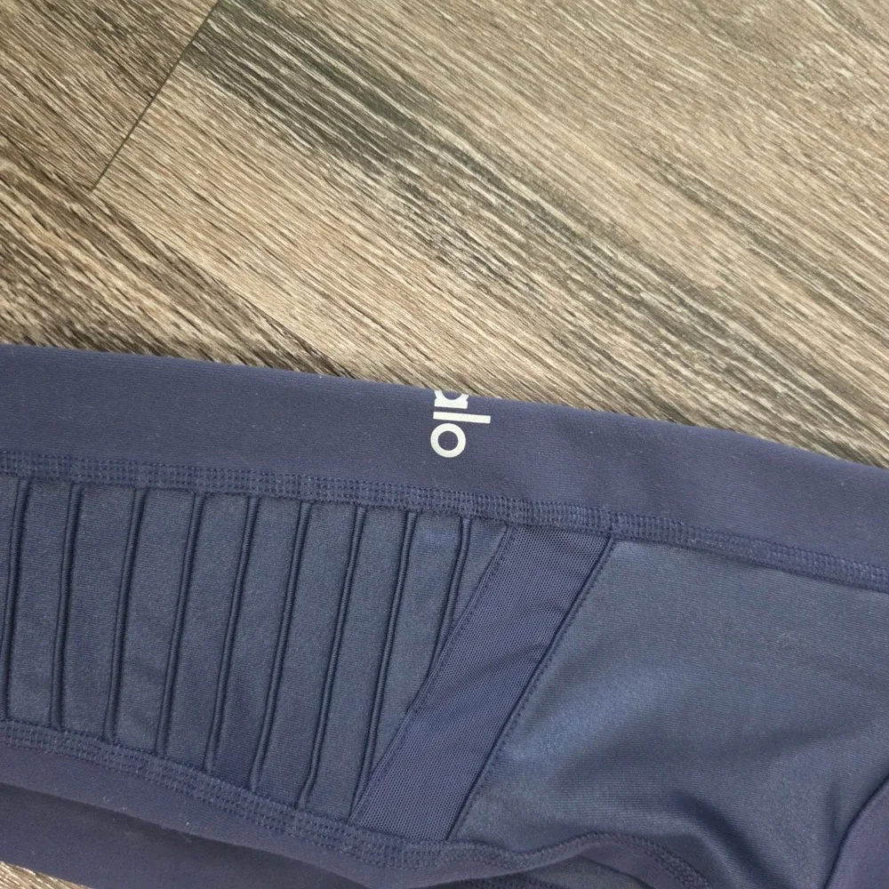 Alo Yoga Navy Blue High-Waist Moto Leggings Mesh Quilted Panels Yoga Pants